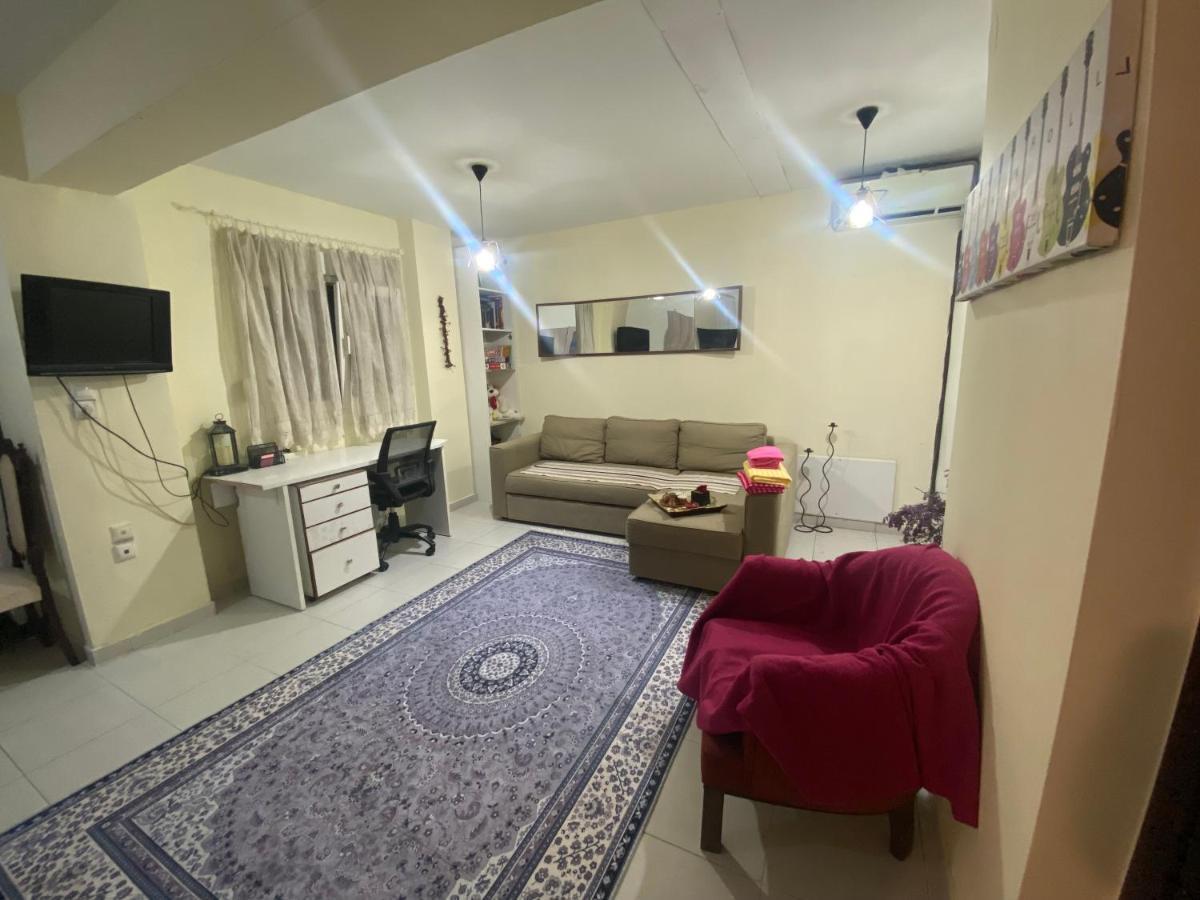 Stella'S Jasmine Apartment Tesalonika Bagian luar foto