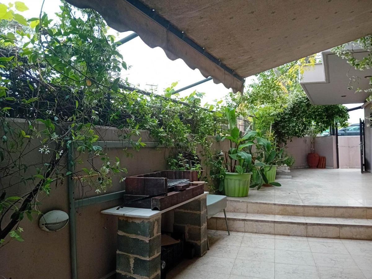 Stella'S Jasmine Apartment Tesalonika Bagian luar foto
